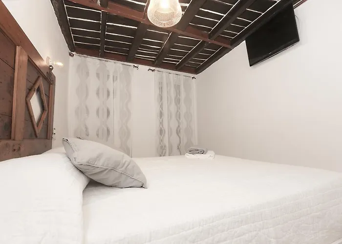 Casa Sant'agostino Citra Lt-2407 ג'נובה